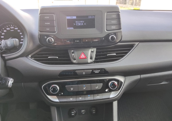 Hyundai I30 cena 54900 przebieg: 84000, rok produkcji 2021 z Jaworzyna Śląska małe 466
